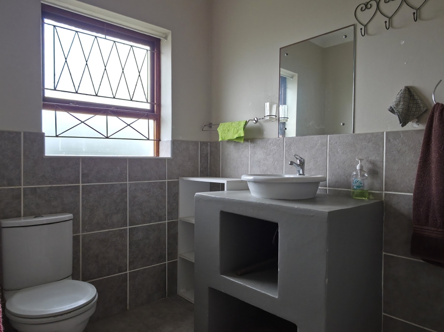 4 Bedroom Property for Sale in Noorsekloof Eastern Cape